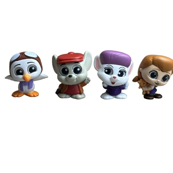 Disney Doorables Series 11 l The Rescuers Orville, Blanca, Bernard, and Penny - Picture 1 of 2
